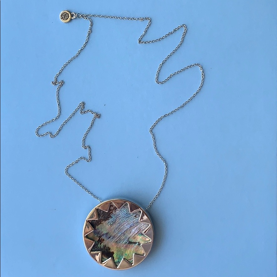 House Of Harlow Necklace 25$